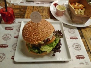 IMG_20170731_194151376-01